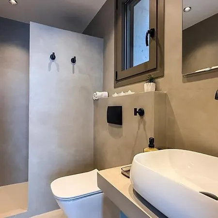 Eosea Helios Apartment *
