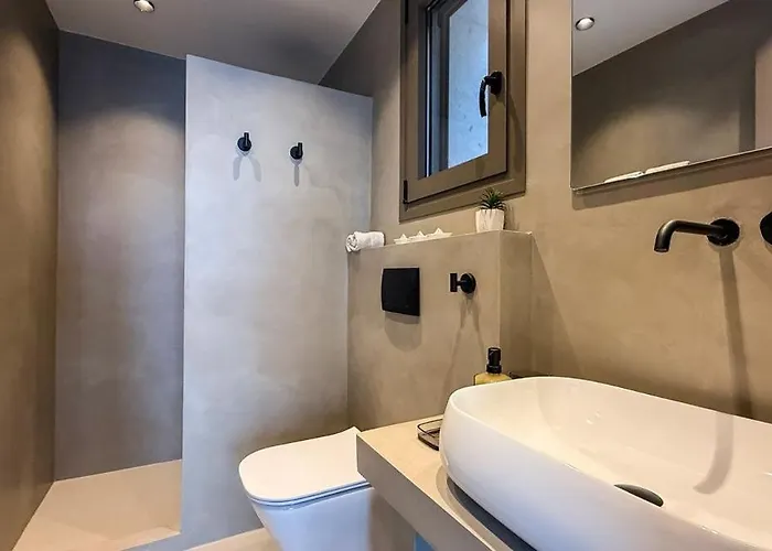 Eosea Helios Apartman *