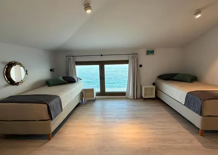 Eosea Helios Apartman Jeriszósz